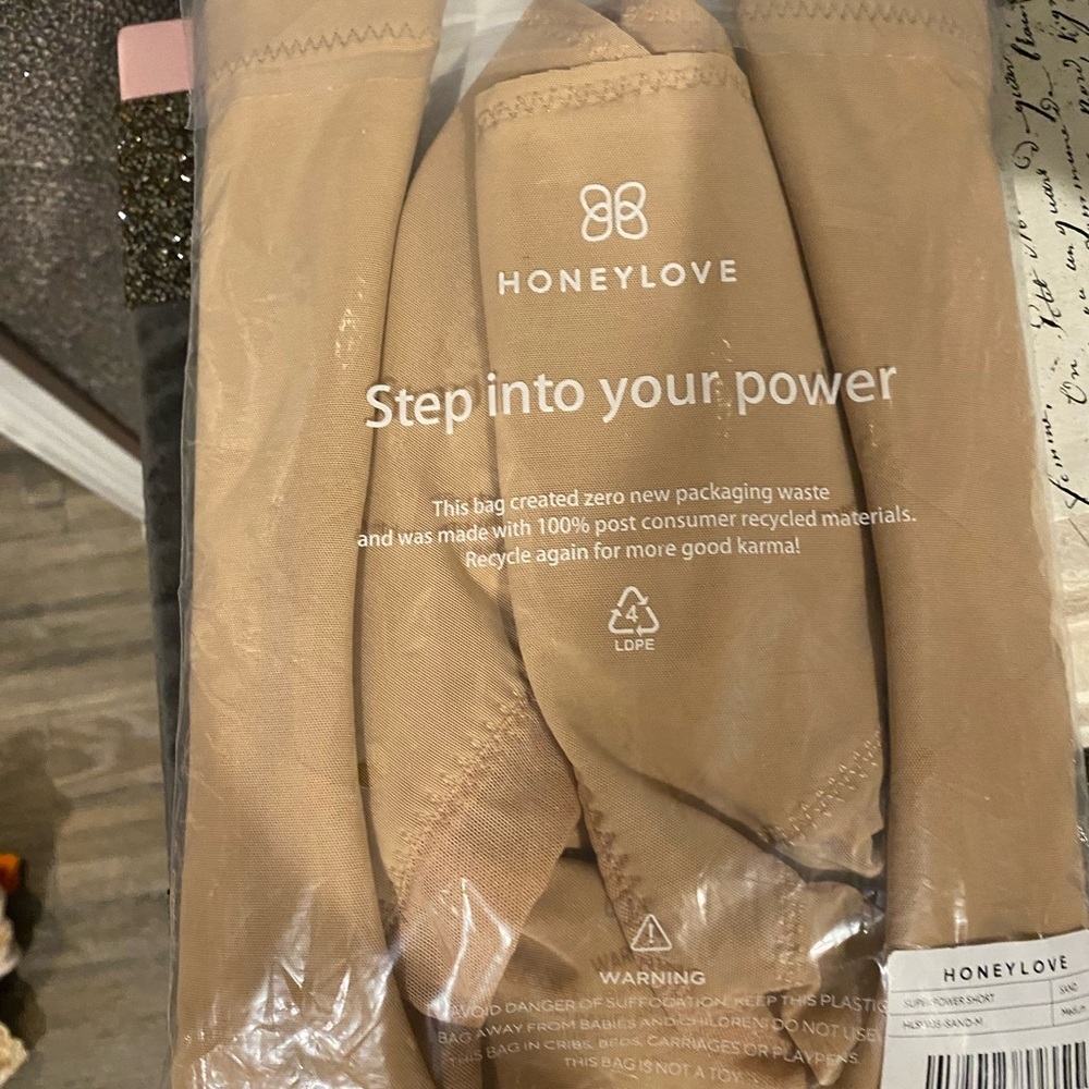 SuperPower Short - Picture 10 of 10